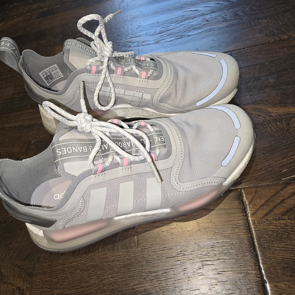 Adidas Kids Gray Sneakers with Pink Highlights
